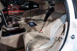 مرسيدس بنز الفئة S مايباخ